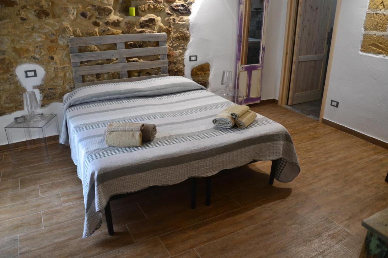 B&B Polvere Di Stelle Ummari Exterior foto